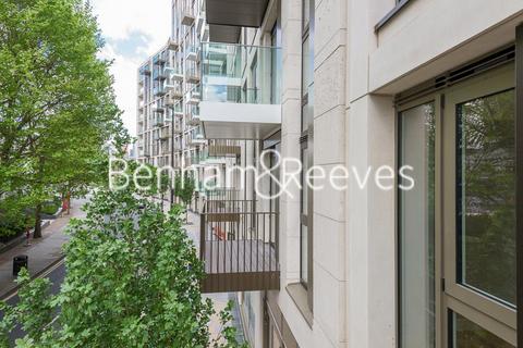undefined, Vaughan Way, London Dock E1W