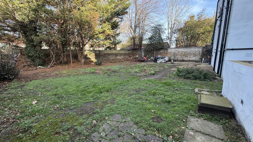 External image of communal garden area