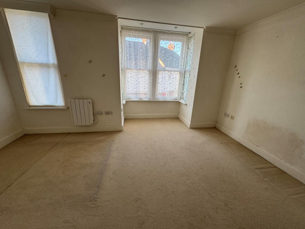 Flat 4 bedroom