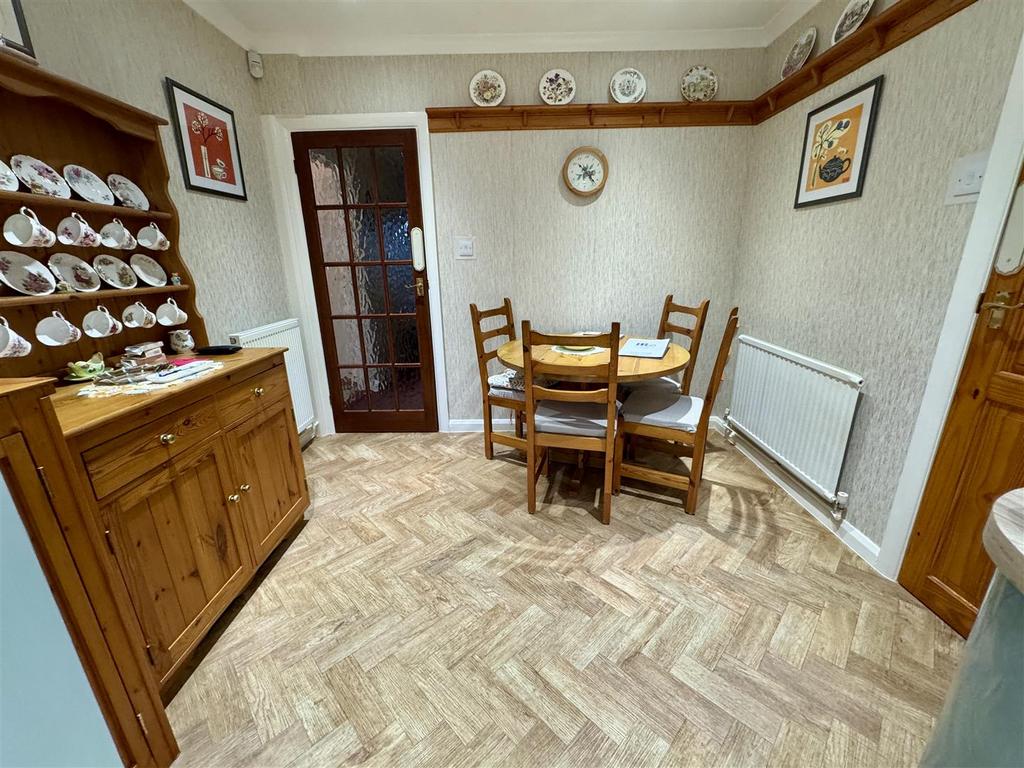 Kitchen / breakfast room