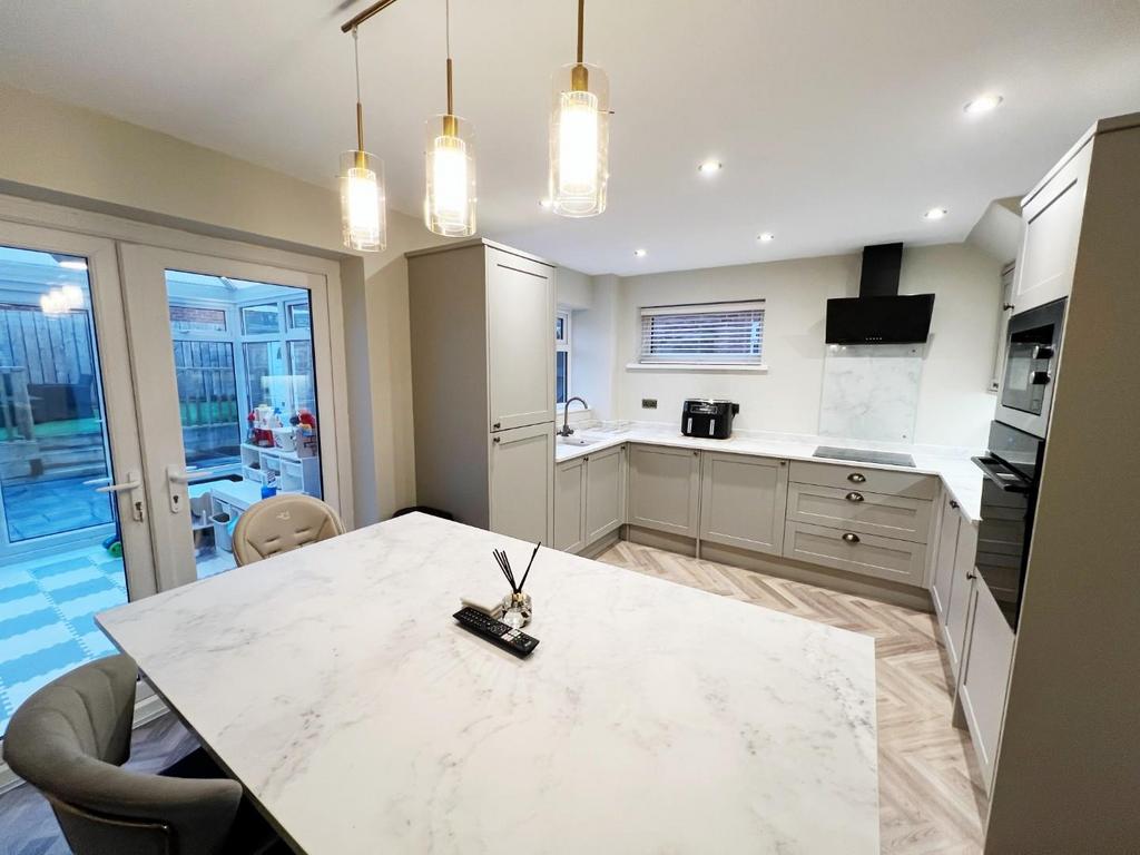 Kitchen / Diner