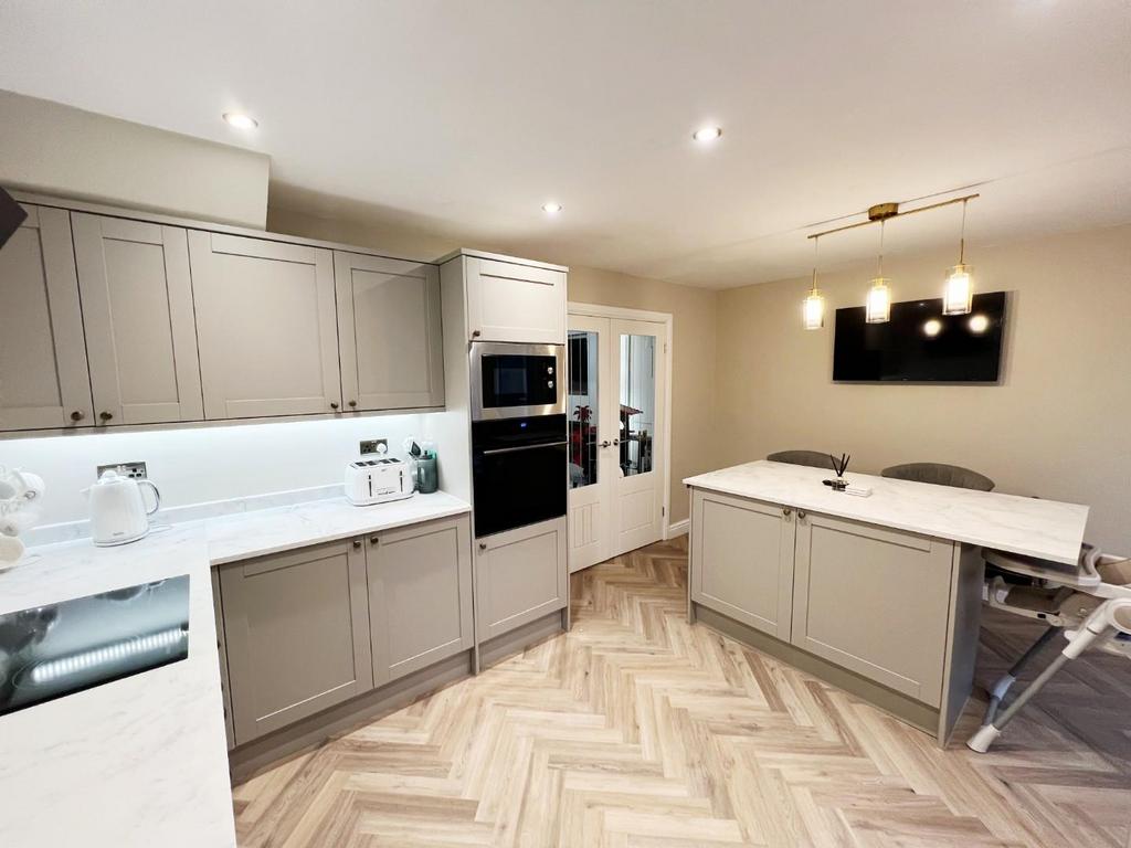 Kitchen / Diner