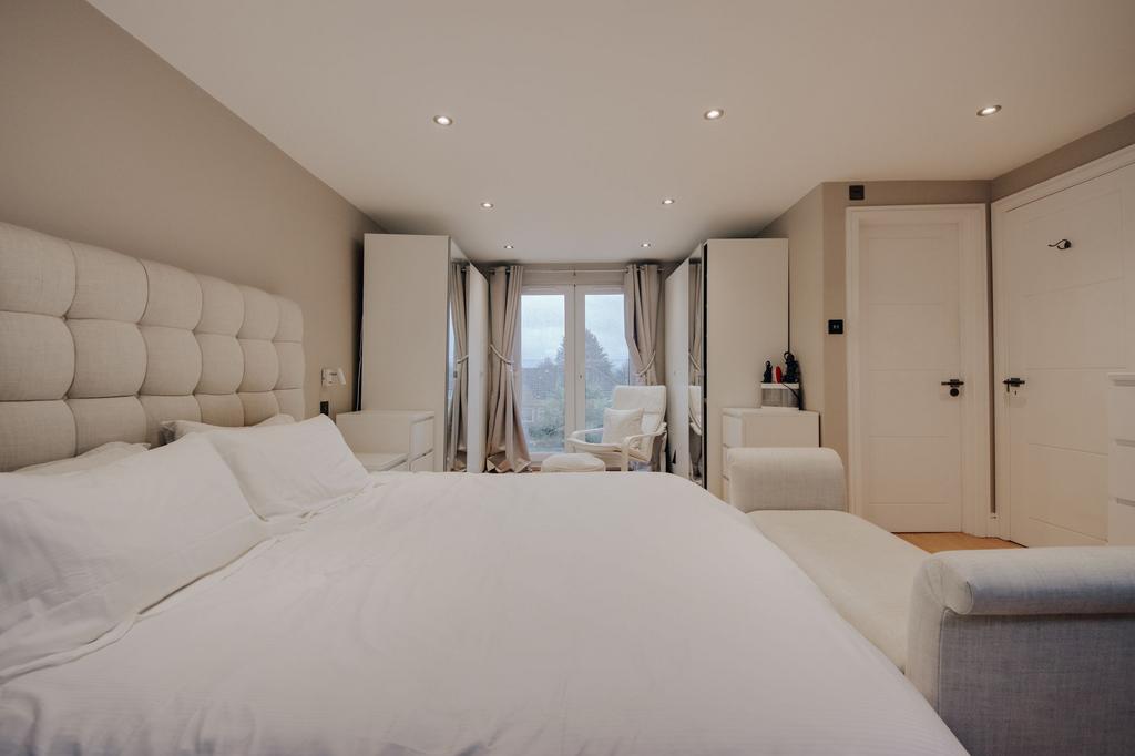 Main bedroom