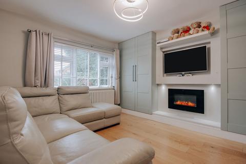 undefined, Highwood Avenue, Bushey, WD23