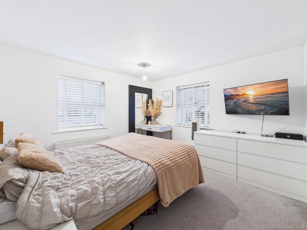 Bedroom: