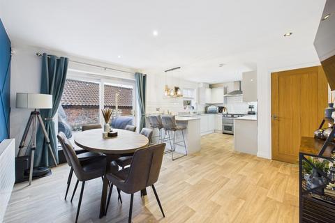 4 bedroom detached house for sale, Main Street, Buckton