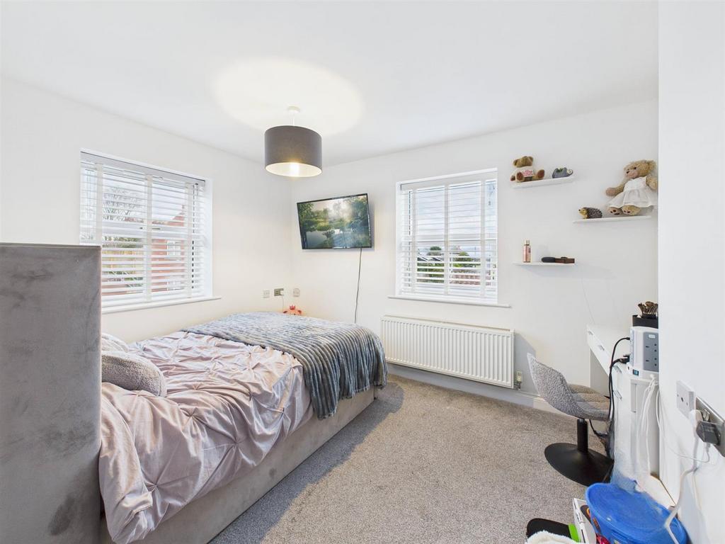 Bedroom: