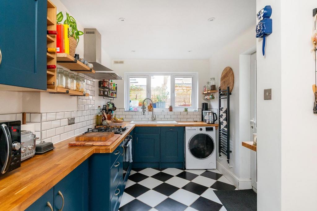 1 A9 RWL - Kitchen A.jpg