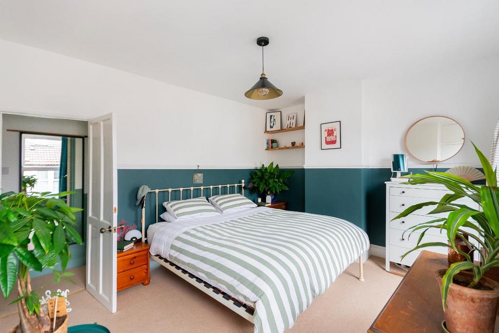 1 A9 RWL - Bedroom B.jpg