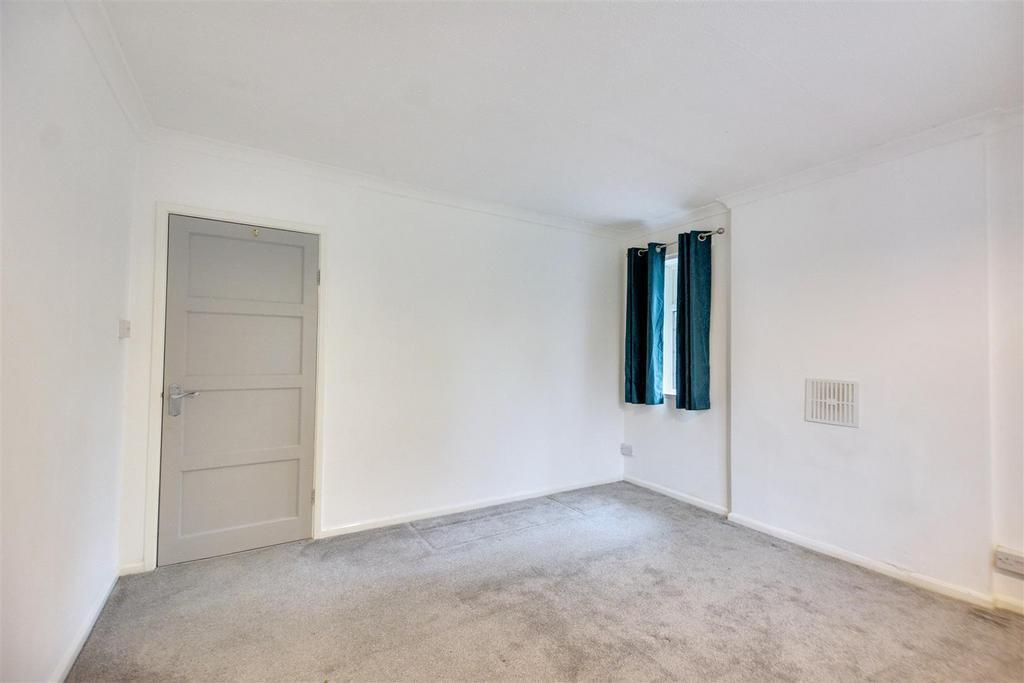 Bedroom 2 2.jpeg