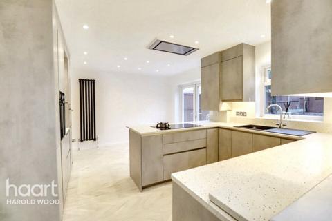 undefined, Gubbins Lane, Harold Wood