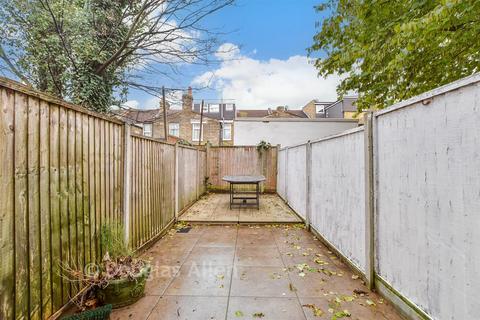 2 bedroom ground floor maisonette for sale, Katherine Road, London