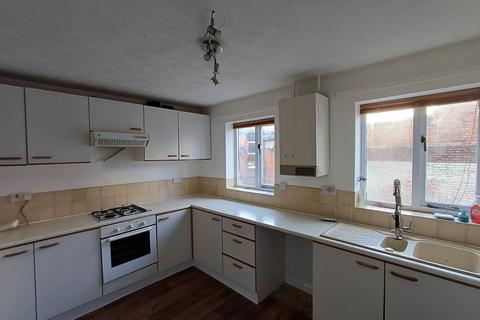 2 bedroom terraced house to rent, Suffolk Place, Great Yarmouth NR30
