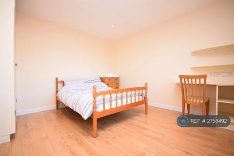 undefined, Westway, Sussex, PO22