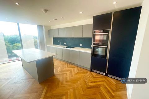 3 bedroom flat to rent, South Tower Deansgate Square, Manchester, M15