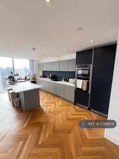 3 bedroom flat to rent, South Tower Deansgate Square, Manchester, M15