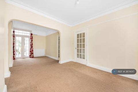 3 bedroom end of terrace house to rent, Ecclesbourne Road, Thornton Heath, CR7