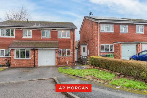 3 bedroom semi-detached house for sale, Milcote Close, Greenlands, Redditch, B98