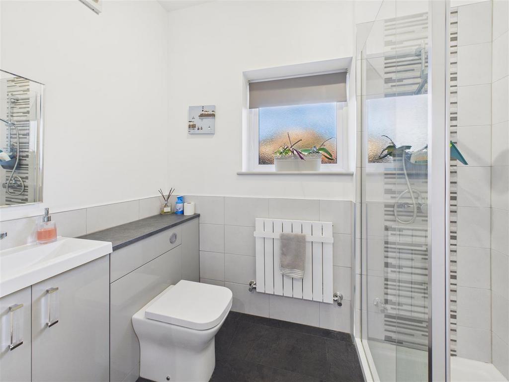 Ground Floor Shower/Cloaks Room