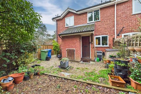 Hexham Close, Owlsmoor, Sandhurst, Berkshire, GU47