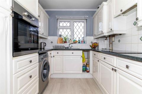3 bedroom semi-detached house for sale, Chippers Road, Worthing