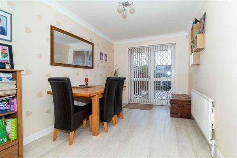3 bedroom semi-detached house for sale, Chippers Road, Worthing