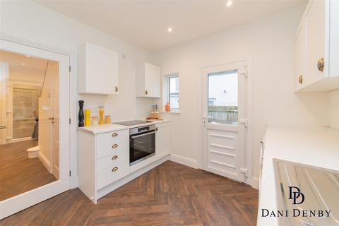 3 bedroom semi-detached house for sale, The Grove, Edgware HA8