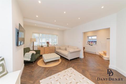 3 bedroom semi-detached house for sale, The Grove, Edgware HA8