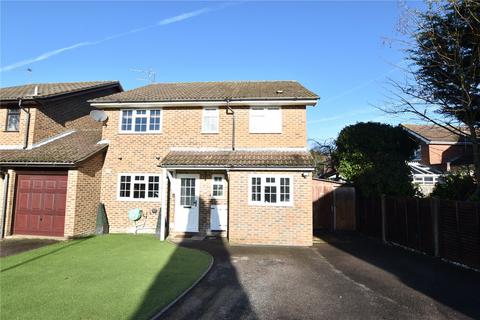 4 bedroom link detached house for sale, Comfrey Close, Hampshire GU14