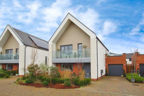 undefined, Van Erp Close, Swindon SN25