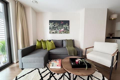 2 bedroom apartment to rent, Ealing Road, Brentford TW8
