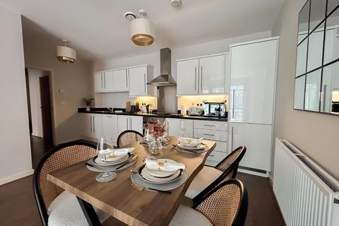 2 bedroom apartment to rent, Ealing Road, Brentford TW8
