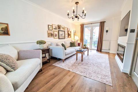 3 bedroom semi-detached house for sale, Soudley Lane, Great Denham, Bedford