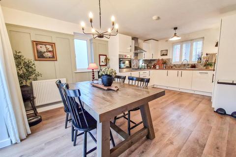 3 bedroom semi-detached house for sale, Soudley Lane, Great Denham, Bedford