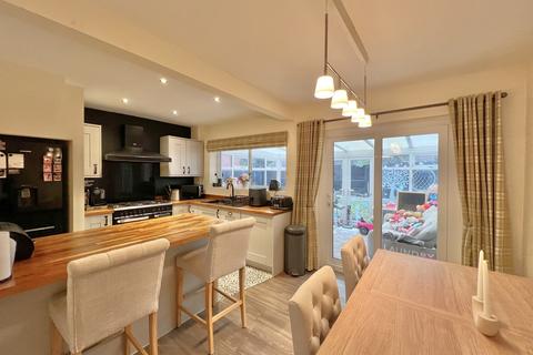 3 bedroom semi-detached house for sale, Tensing Avenue, Bispham FY2