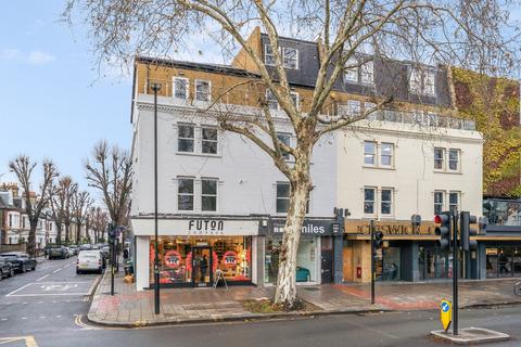 2 bedroom flat for sale, Lennards Court, Chiswick High Road, London W4