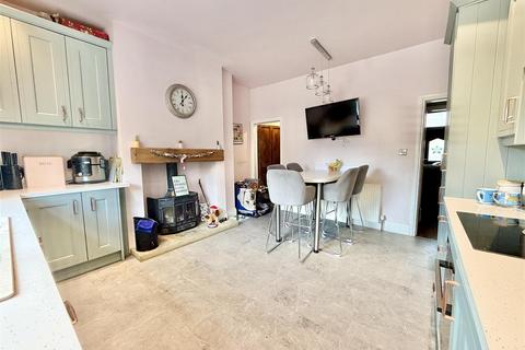 3 bedroom end of terrace house for sale, Boston Street, Sowerby Bridge