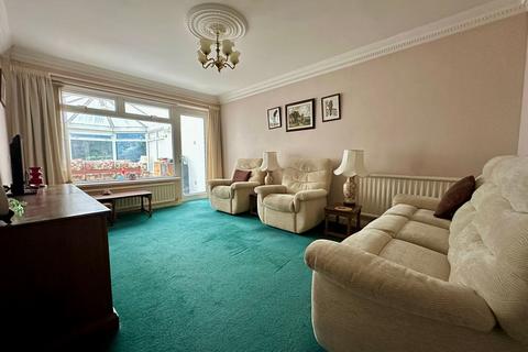3 bedroom semi-detached bungalow for sale, Mountnessing Road, Billericay CM12