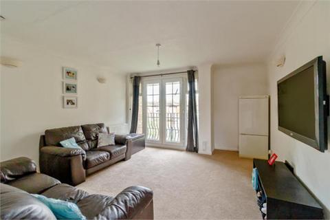 2 bedroom apartment to rent, Swallow Close, Staines-upon-Thames, TW18