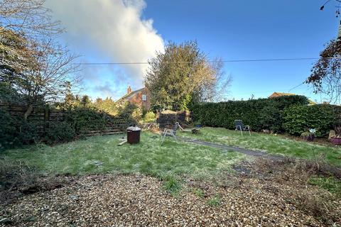 3 bedroom semi-detached house for sale, Marsh Lane, Farndon