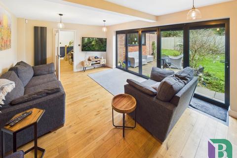 5 bedroom detached house for sale, Woad Lane, Milton Keynes MK14