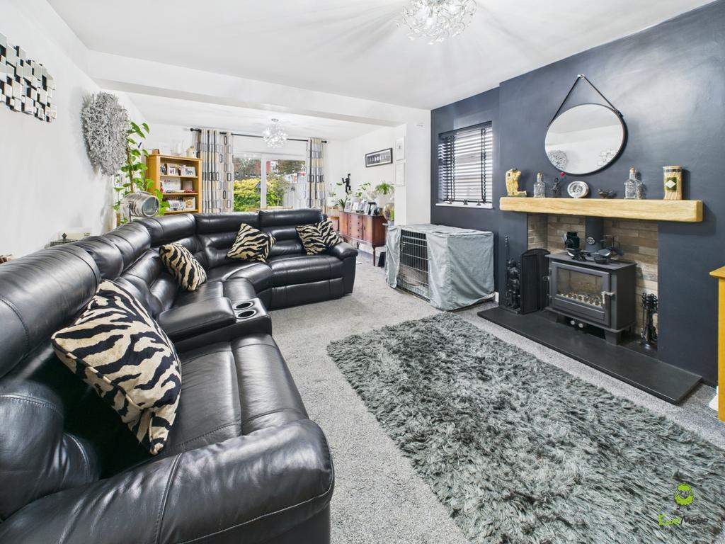 Presented by Clinton at Ewe Move Bexleyheath and Da