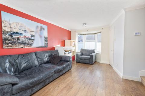 2 bedroom terraced house for sale, Clifton Road, Crawley RH10