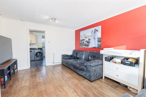 2 bedroom terraced house for sale, Clifton Road, Crawley RH10
