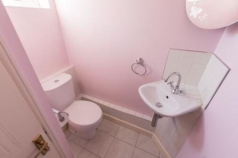 2 bedroom terraced house for sale, Clifton Road, Crawley RH10