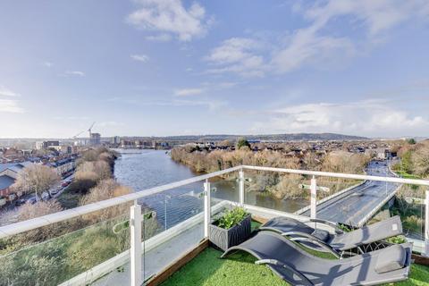 undefined, Heol Tredwen, Cardiff, CF10