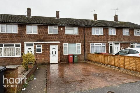3 bedroom terraced house for sale, Perryman Way, Slough