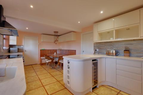 5 bedroom detached house for sale, Bassett, Southampton