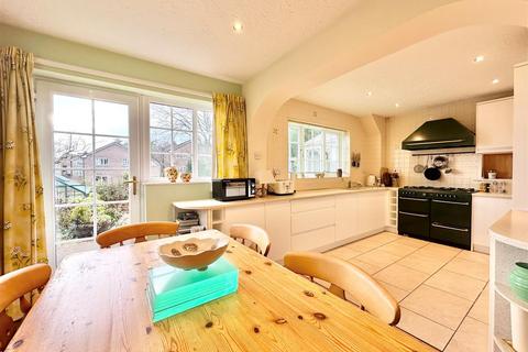 5 bedroom detached house for sale, Hill View, Whaley Bridge, High Peak