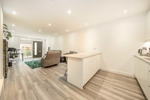 1 bedroom flat to rent, Hoy Close, London NW9